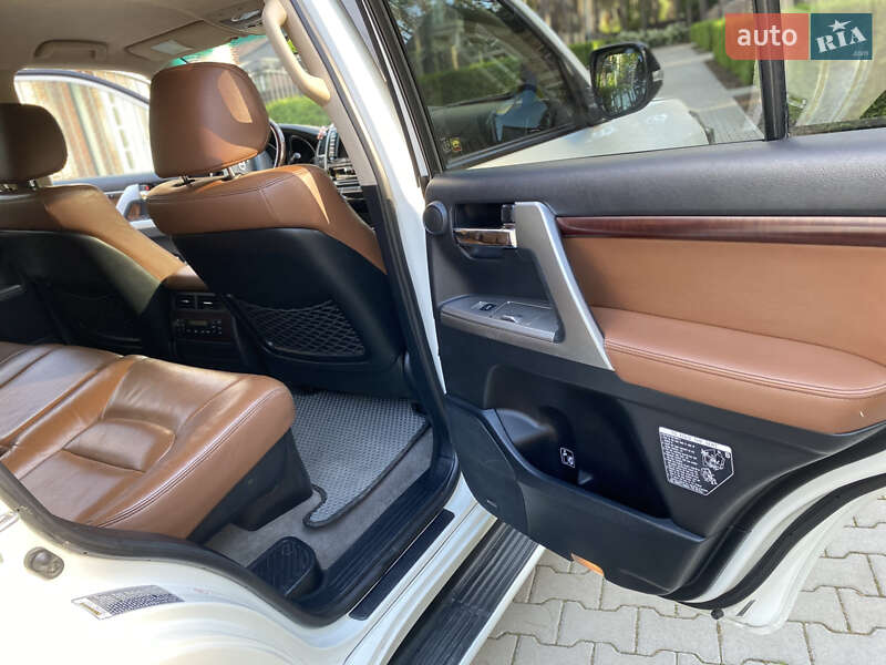 Внедорожник / Кроссовер Toyota Land Cruiser 2014 в Киеве