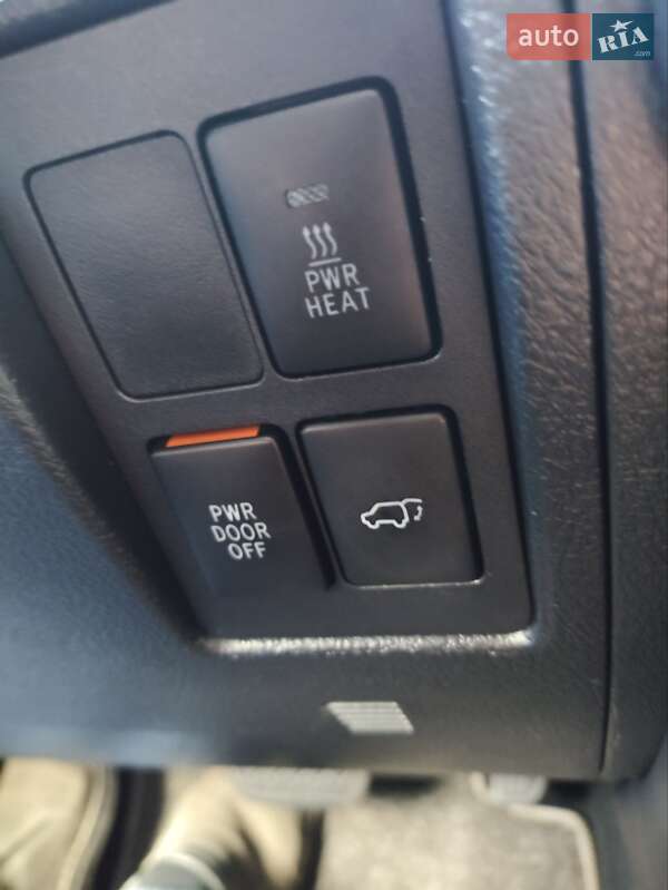 Позашляховик / Кросовер Toyota Land Cruiser 2016 в Києві фото 3 Позашляховик / Кросовер Toyota Land Cruiser 2016 в Києві