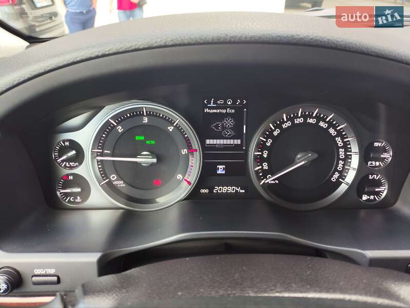 Позашляховик / Кросовер Toyota Land Cruiser 2016 в Києві фото 12 Позашляховик / Кросовер Toyota Land Cruiser 2016 в Києві