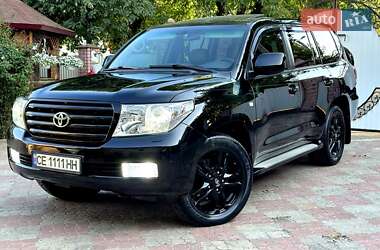 Позашляховик / Кросовер Toyota Land Cruiser 2010 в Чернівцях