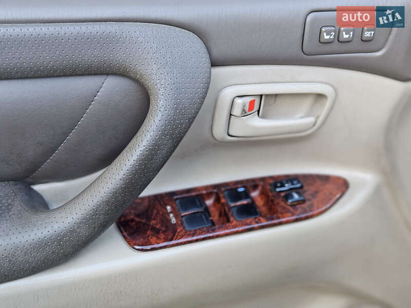 Внедорожник / Кроссовер Toyota Land Cruiser 2001 в Киеве фото 12 Внедорожник / Кроссовер Toyota Land Cruiser 2001 в Киеве