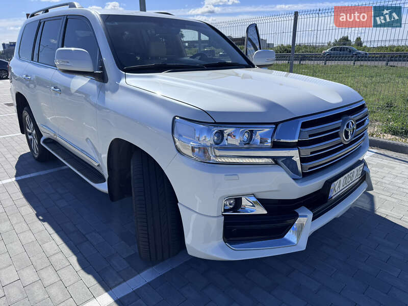 Внедорожник / Кроссовер Toyota Land Cruiser 2020 в Киеве фото 3 Внедорожник / Кроссовер Toyota Land Cruiser 2020 в Киеве