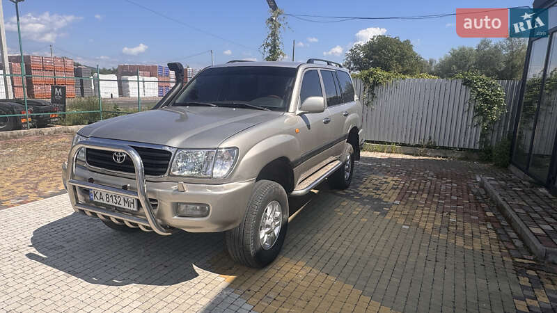 Toyota Land Cruiser 2001