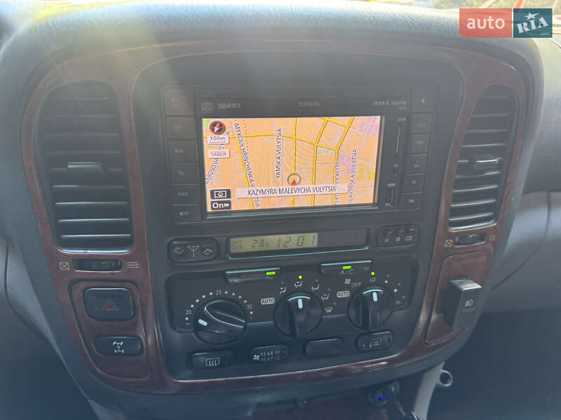 Внедорожник / Кроссовер Toyota Land Cruiser 1999 в Киеве