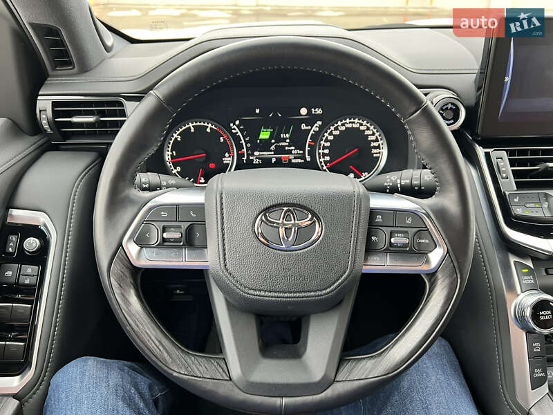 Внедорожник / Кроссовер Toyota Land Cruiser 2022 в Киеве