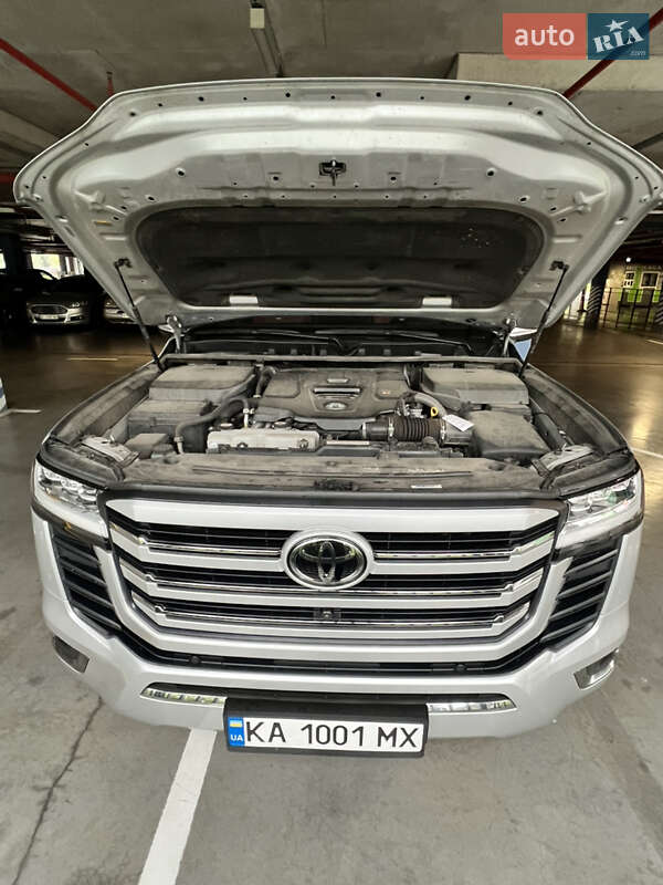 Внедорожник / Кроссовер Toyota Land Cruiser 2022 в Киеве