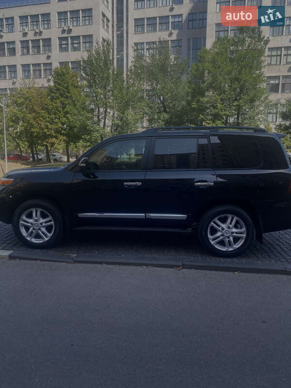 Внедорожник / Кроссовер Toyota Land Cruiser 2012 в Харькове