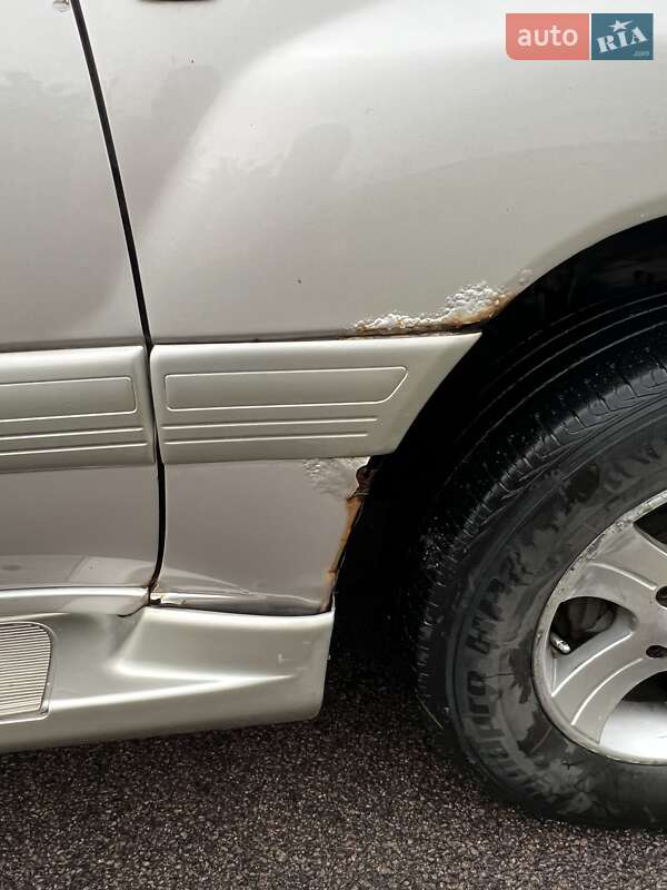 Внедорожник / Кроссовер Toyota Land Cruiser 2004 в Василькове