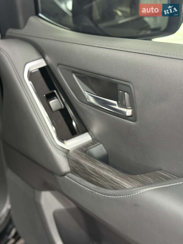 Внедорожник / Кроссовер Toyota Land Cruiser 2021 в Харькове