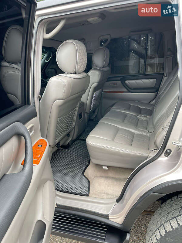 Внедорожник / Кроссовер Toyota Land Cruiser 2002 в Виннице