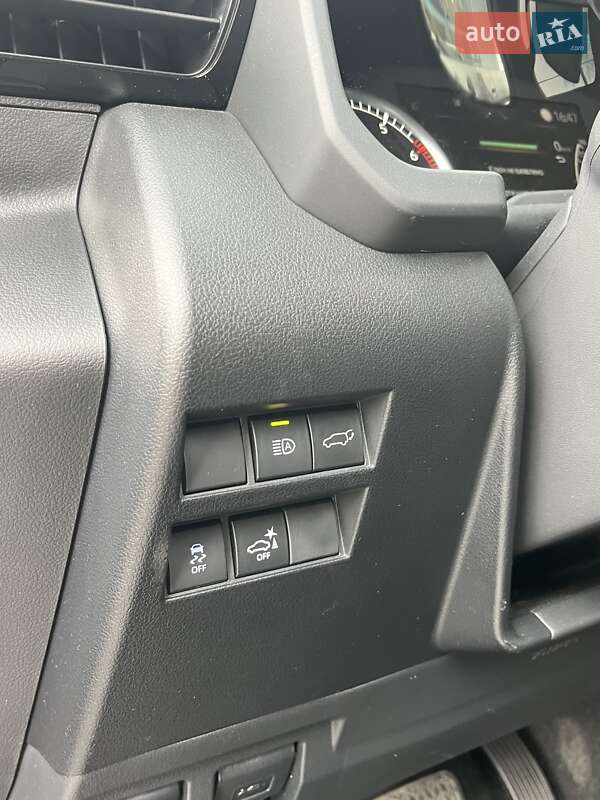 Внедорожник / Кроссовер Toyota Land Cruiser 2021 в Киеве