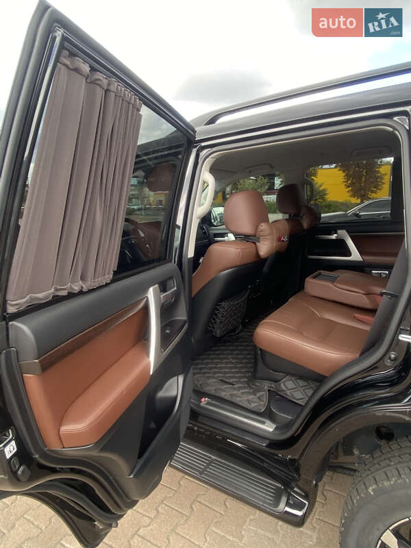 Внедорожник / Кроссовер Toyota Land Cruiser 2020 в Житомире