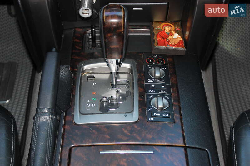 Внедорожник / Кроссовер Toyota Land Cruiser 2011 в Кривом Роге