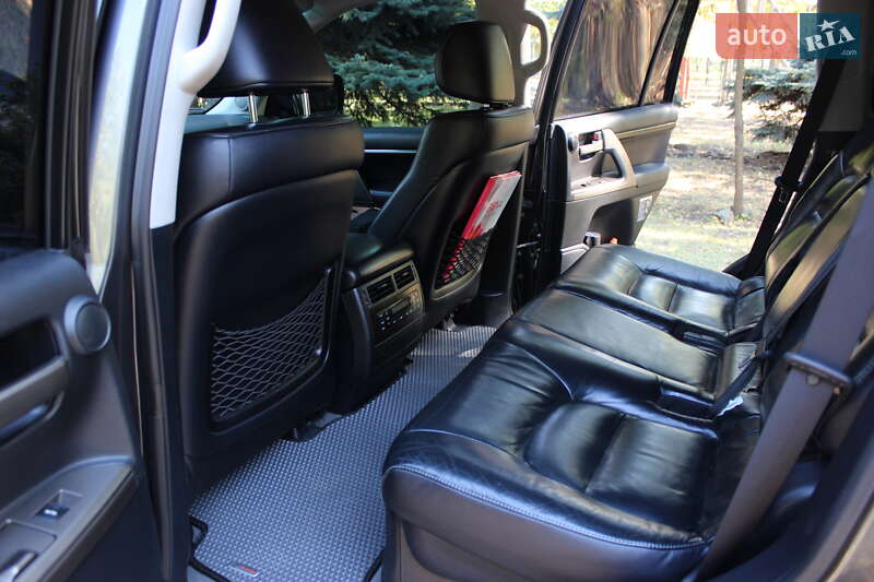 Внедорожник / Кроссовер Toyota Land Cruiser 2011 в Кривом Роге