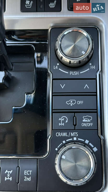 Внедорожник / Кроссовер Toyota Land Cruiser 2019 в Полтаве