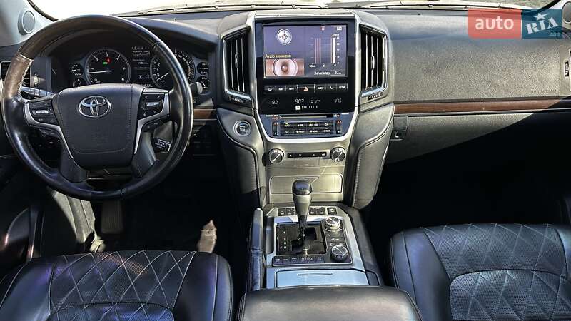 Внедорожник / Кроссовер Toyota Land Cruiser 2016 в Черновцах