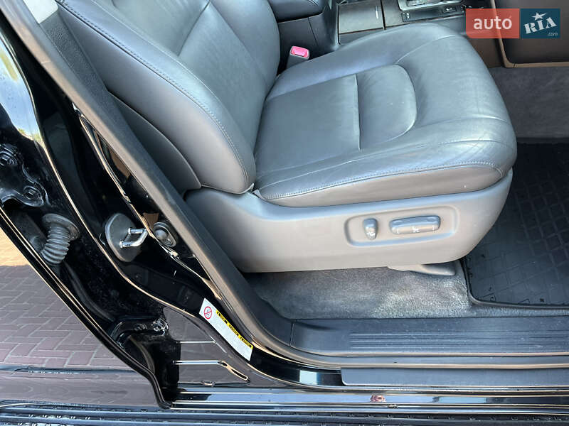 Внедорожник / Кроссовер Toyota Land Cruiser 2008 в Ровно фото 25 Внедорожник / Кроссовер Toyota Land Cruiser 2008 в Ровно