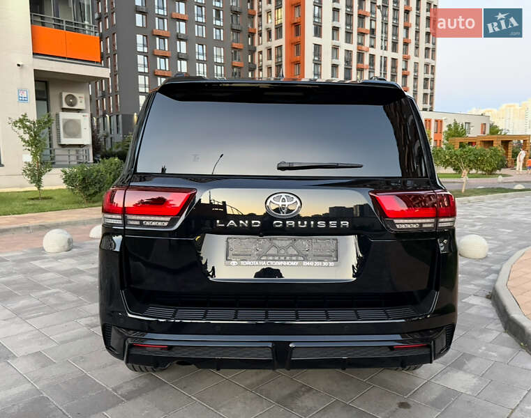 Внедорожник / Кроссовер Toyota Land Cruiser 2021 в Киеве