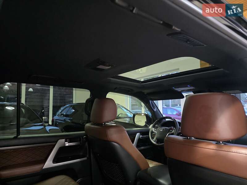 Внедорожник / Кроссовер Toyota Land Cruiser 2018 в Коломые