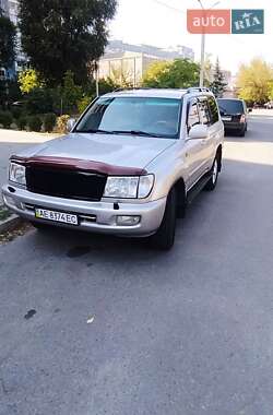 Позашляховик / Кросовер Toyota Land Cruiser 2004 в Дніпрі
