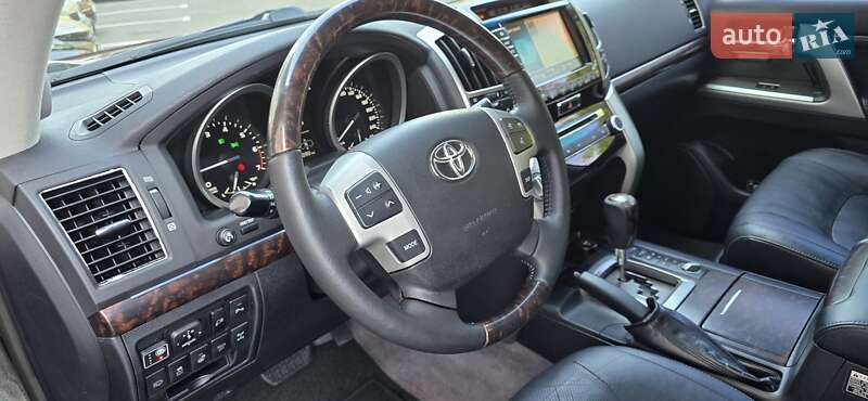 Внедорожник / Кроссовер Toyota Land Cruiser 2012 в Одессе фото 36 Внедорожник / Кроссовер Toyota Land Cruiser 2012 в Одессе