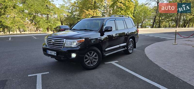 Внедорожник / Кроссовер Toyota Land Cruiser 2012 в Одессе фото 38 Внедорожник / Кроссовер Toyota Land Cruiser 2012 в Одессе