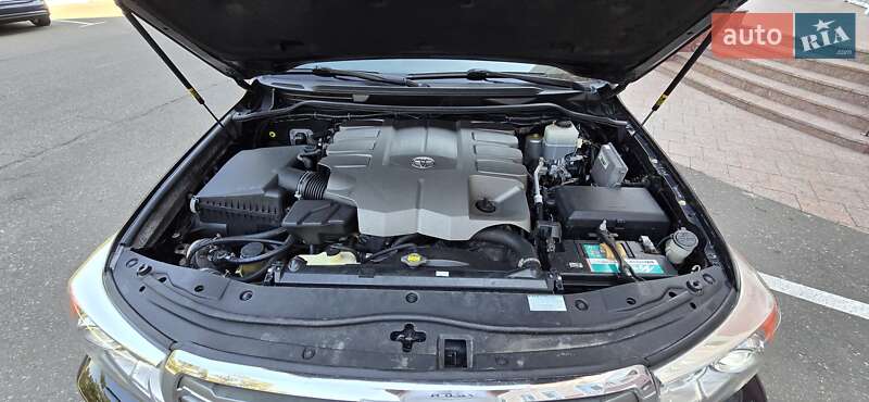 Внедорожник / Кроссовер Toyota Land Cruiser 2012 в Одессе фото 42 Внедорожник / Кроссовер Toyota Land Cruiser 2012 в Одессе