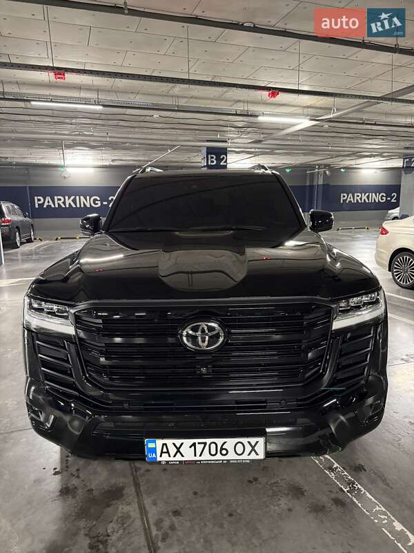 Toyota Land Cruiser 2023