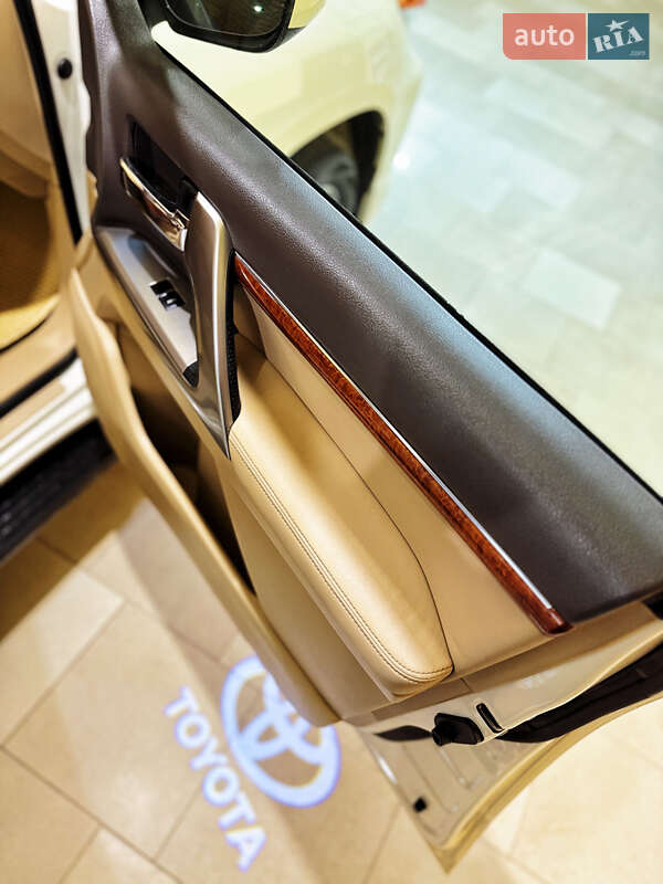 Внедорожник / Кроссовер Toyota Land Cruiser 2013 в Кривом Роге фото 18 Внедорожник / Кроссовер Toyota Land Cruiser 2013 в Кривом Роге