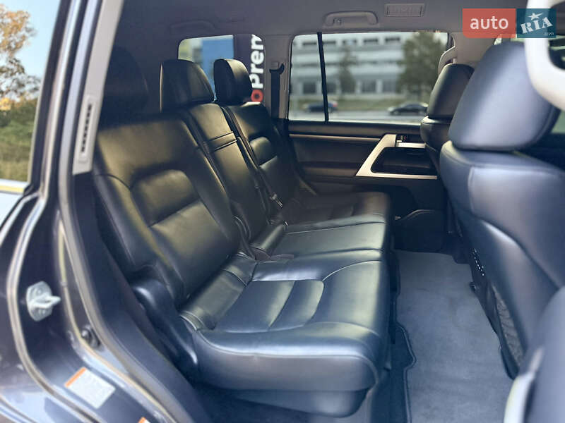 Внедорожник / Кроссовер Toyota Land Cruiser 2016 в Харькове