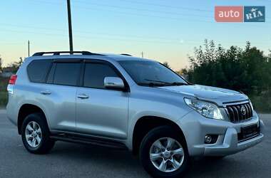 Позашляховик / Кросовер Toyota Land Cruiser 2011 в Охтирці