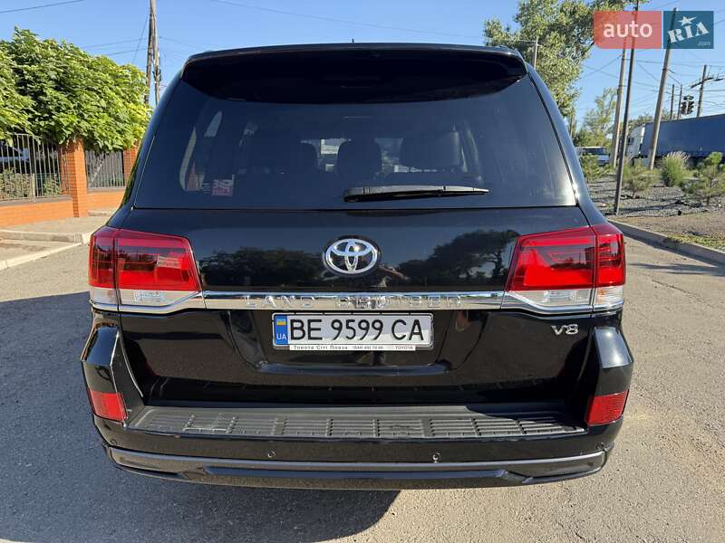 Внедорожник / Кроссовер Toyota Land Cruiser 2018 в Кривом Роге
