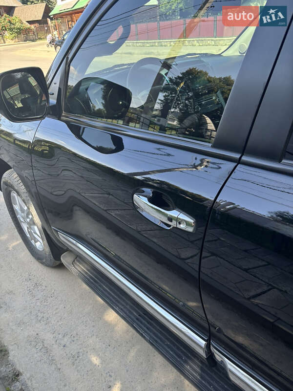 Внедорожник / Кроссовер Toyota Land Cruiser 2013 в Ивано-Франковске фото 9 Внедорожник / Кроссовер Toyota Land Cruiser 2013 в Ивано-Франковске