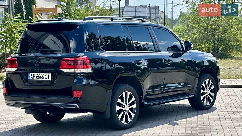 Внедорожник / Кроссовер Toyota Land Cruiser 2016 в Запорожье