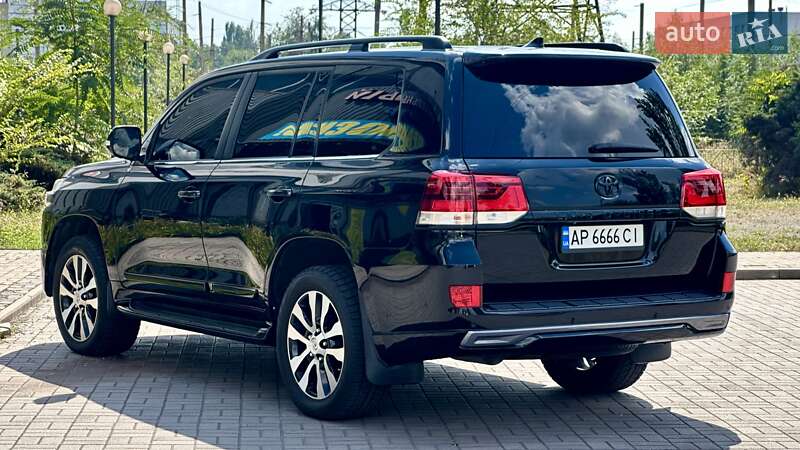 Внедорожник / Кроссовер Toyota Land Cruiser 2016 в Запорожье