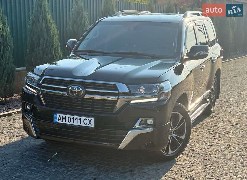 Внедорожник / Кроссовер Toyota Land Cruiser 2020 в Коростышеве