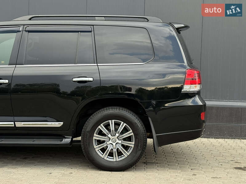 Внедорожник / Кроссовер Toyota Land Cruiser 2017 в Киеве
