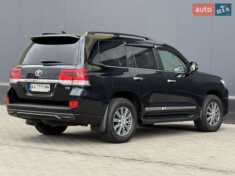 Внедорожник / Кроссовер Toyota Land Cruiser 2017 в Киеве