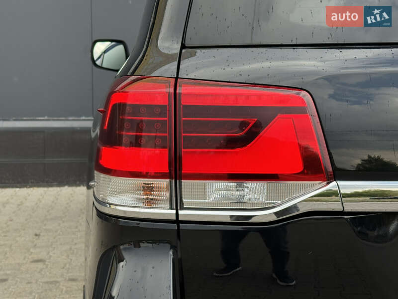 Внедорожник / Кроссовер Toyota Land Cruiser 2017 в Киеве