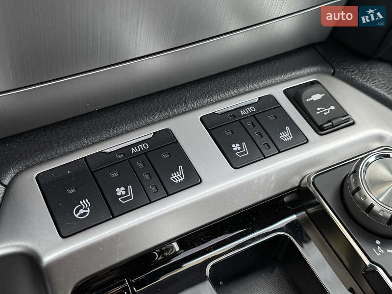 Внедорожник / Кроссовер Toyota Land Cruiser 2017 в Киеве