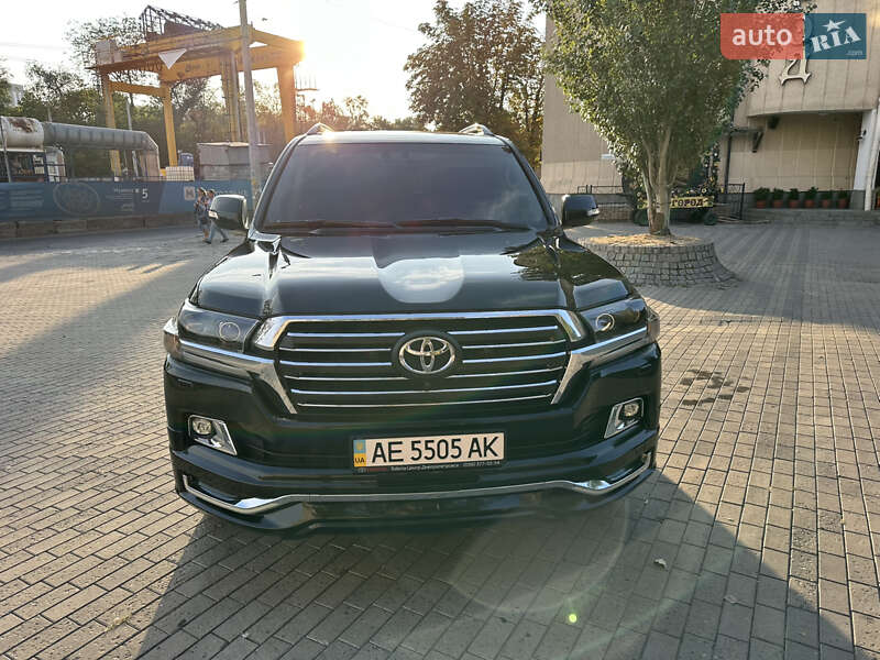Внедорожник / Кроссовер Toyota Land Cruiser 2016 в Днепре