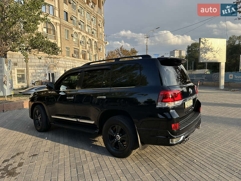 Внедорожник / Кроссовер Toyota Land Cruiser 2016 в Днепре