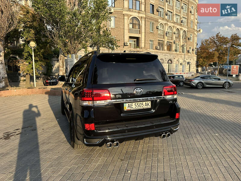 Внедорожник / Кроссовер Toyota Land Cruiser 2016 в Днепре