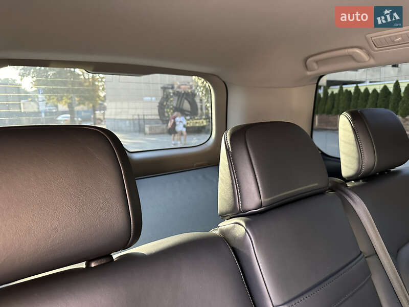 Внедорожник / Кроссовер Toyota Land Cruiser 2016 в Днепре