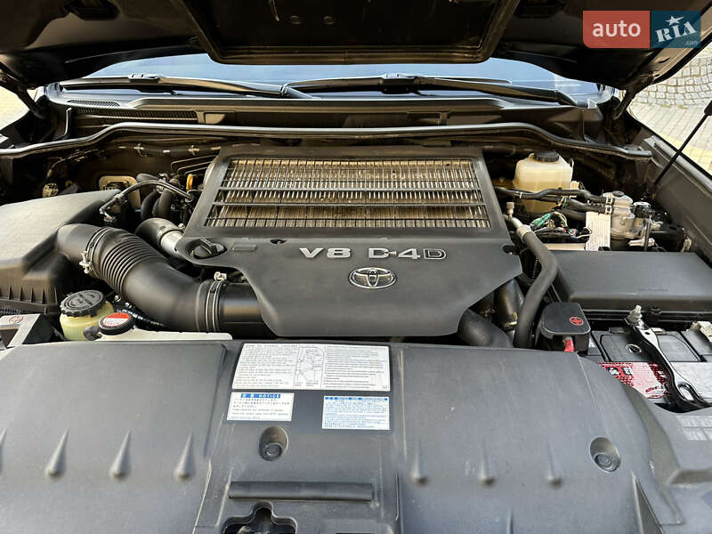 Внедорожник / Кроссовер Toyota Land Cruiser 2016 в Днепре