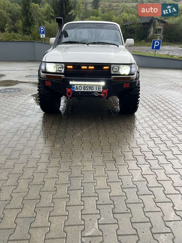 Внедорожник / Кроссовер Toyota Land Cruiser 1995 в Воловце