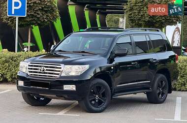 Позашляховик / Кросовер Toyota Land Cruiser 2011 в Києві