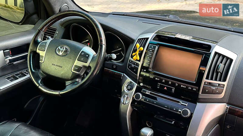 Внедорожник / Кроссовер Toyota Land Cruiser 2012 в Запорожье фото 10 Внедорожник / Кроссовер Toyota Land Cruiser 2012 в Запорожье