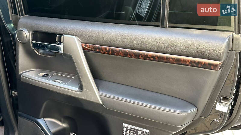 Внедорожник / Кроссовер Toyota Land Cruiser 2012 в Запорожье фото 16 Внедорожник / Кроссовер Toyota Land Cruiser 2012 в Запорожье