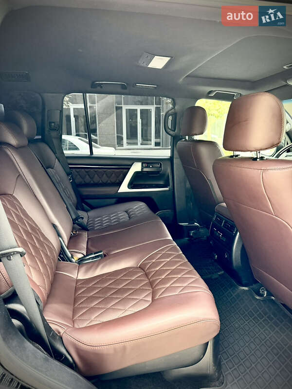 Внедорожник / Кроссовер Toyota Land Cruiser 2011 в Киеве фото 8 Внедорожник / Кроссовер Toyota Land Cruiser 2011 в Киеве